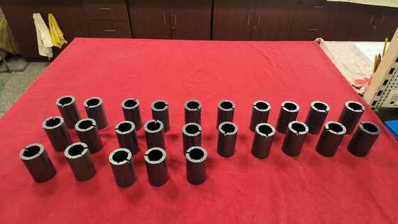 কাস্টমাইজড সিলিকন কার্বাইড স্লাইডিং লেয়ার 1650 °C সর্বোচ্চ তাপমাত্রা এবং কঠোর পরিবেশের জন্য জারা প্রতিরোধের সঙ্গে