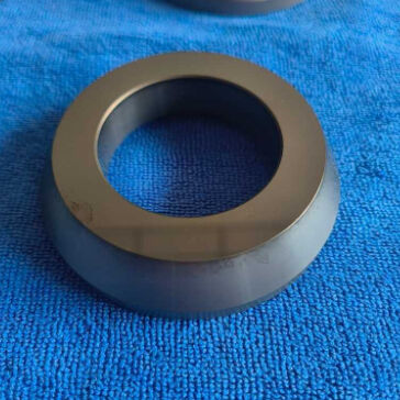 উচ্চ তাপমাত্রা পাম্পের জন্য কাস্টমাইজড সিলিকন কার্বাইড স্লাইডিং বিয়ারিং স্লিভ